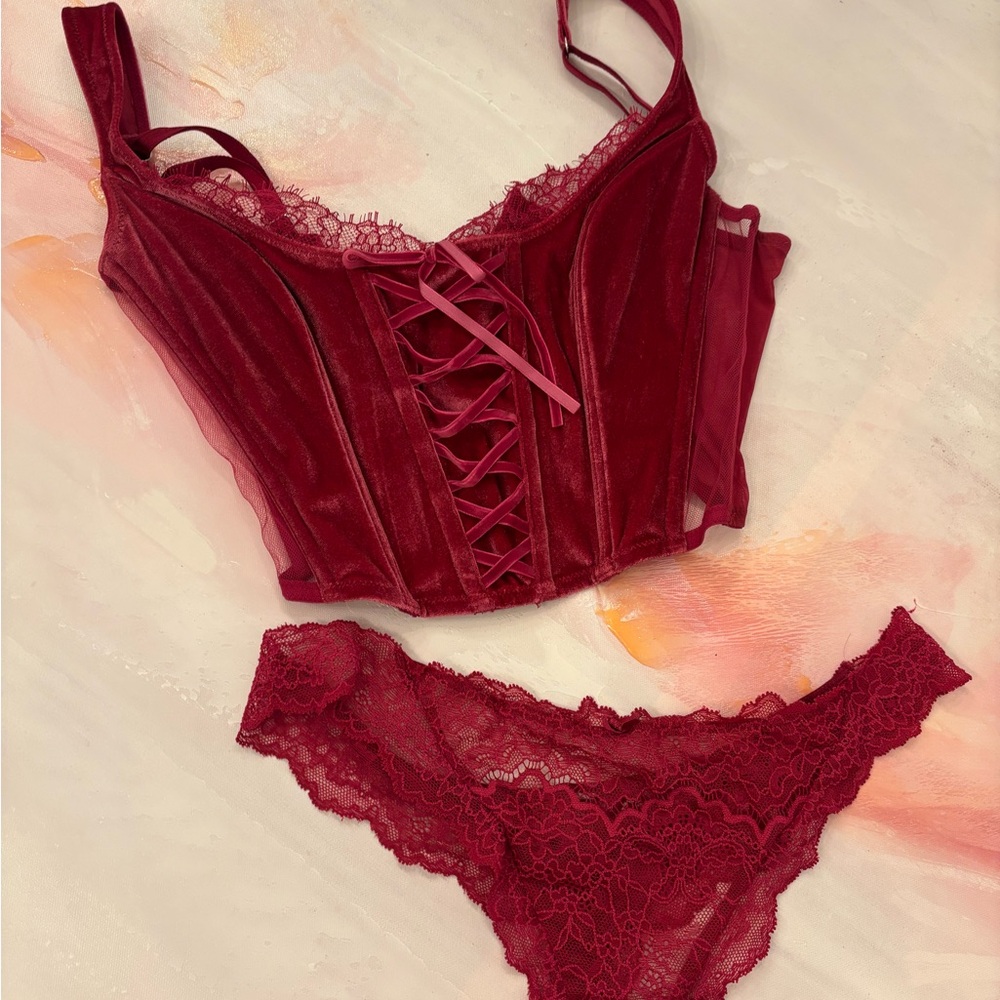 VS Lace Corset Set - Maroon